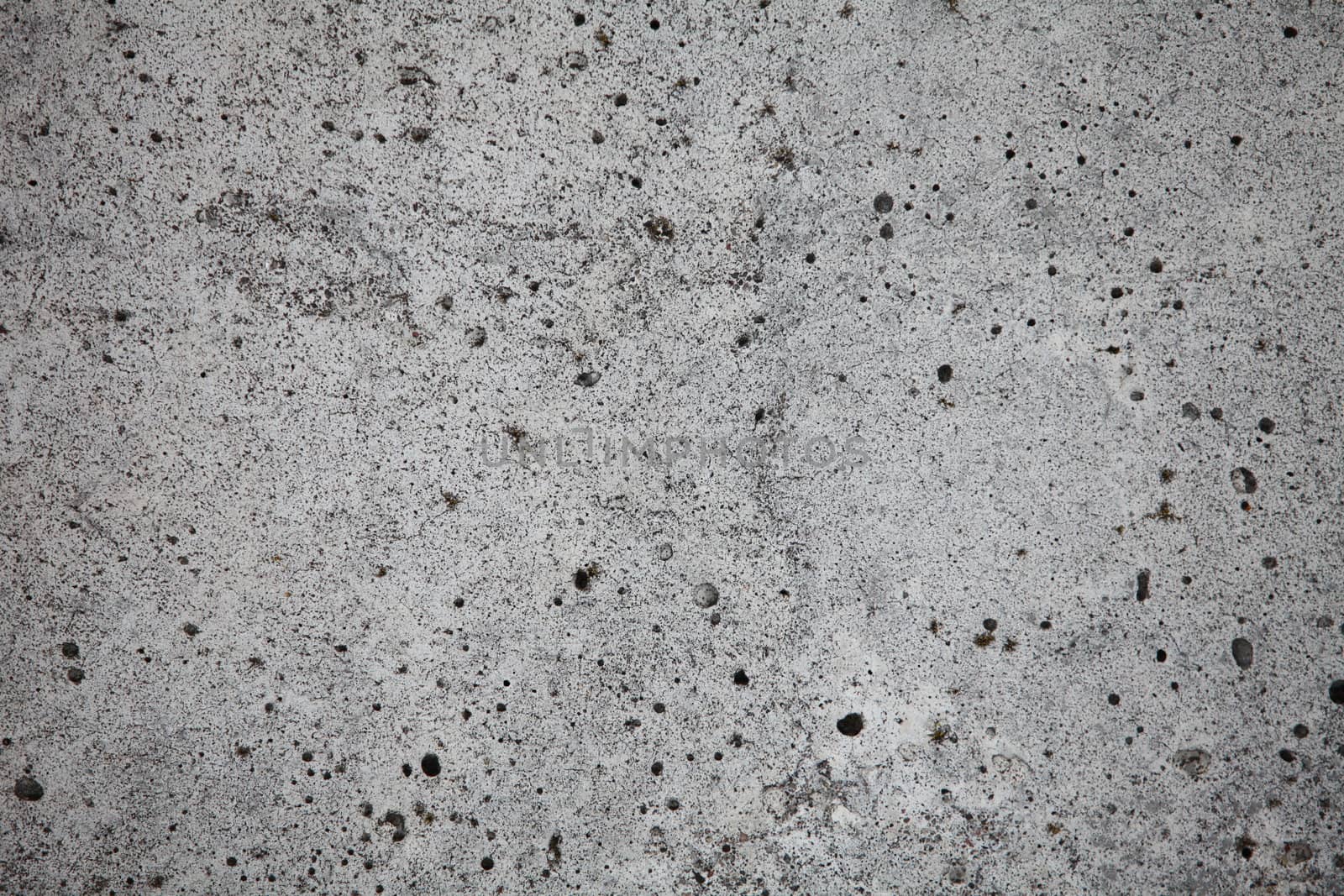 gray concrete wall