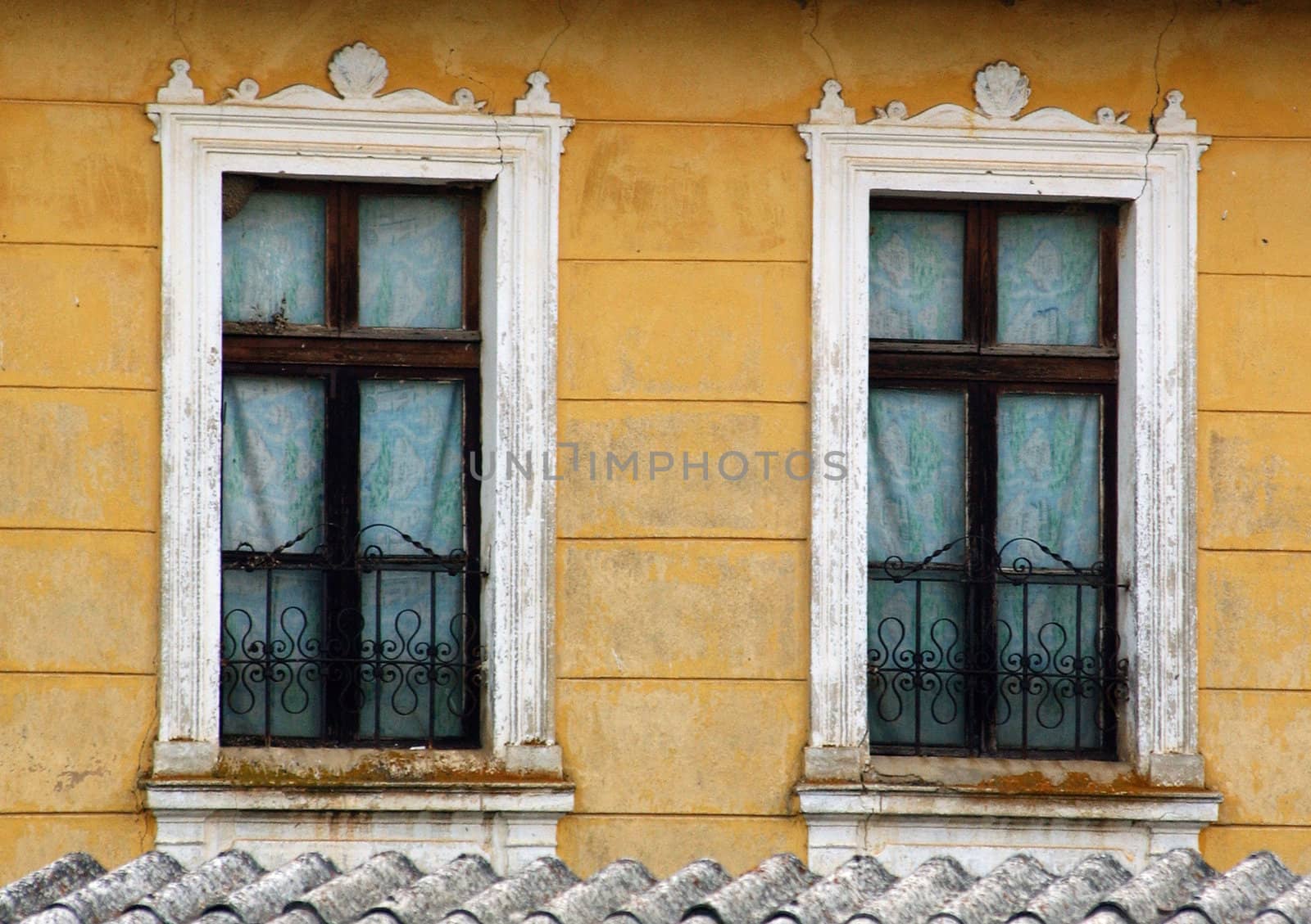 windows in bitola,macedonia