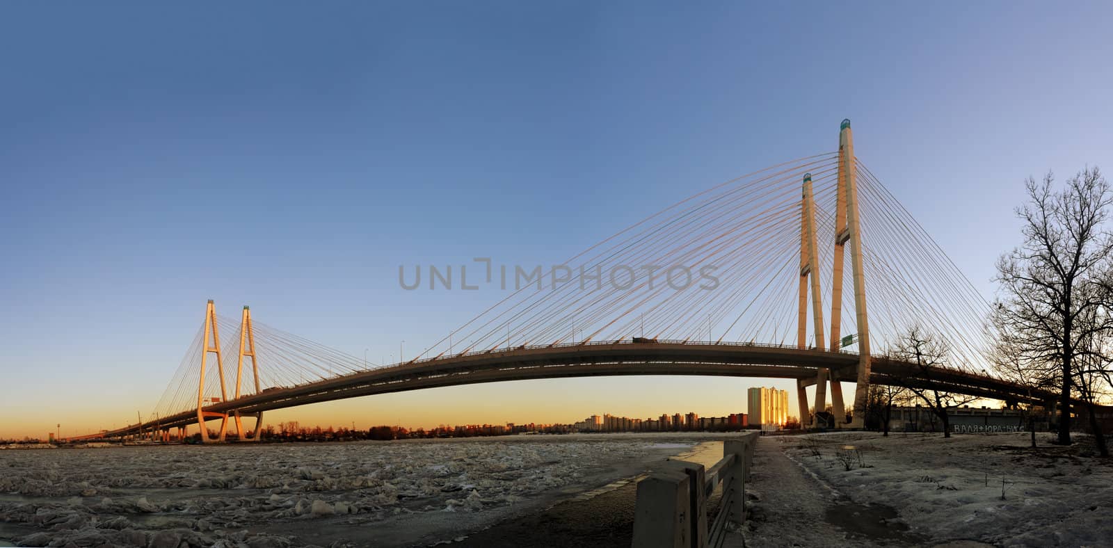 Big Obukhov bridge over the river Neva by Roka