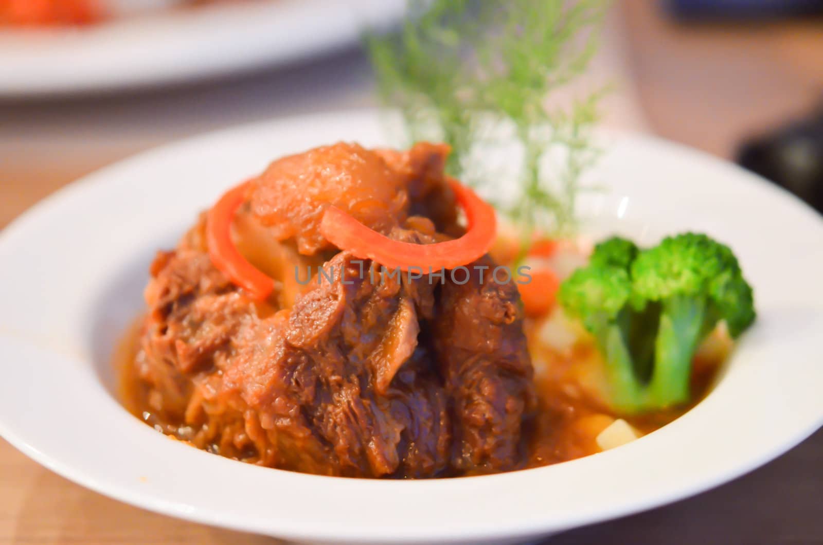 Braised Oxtail in Red Wine Sauce