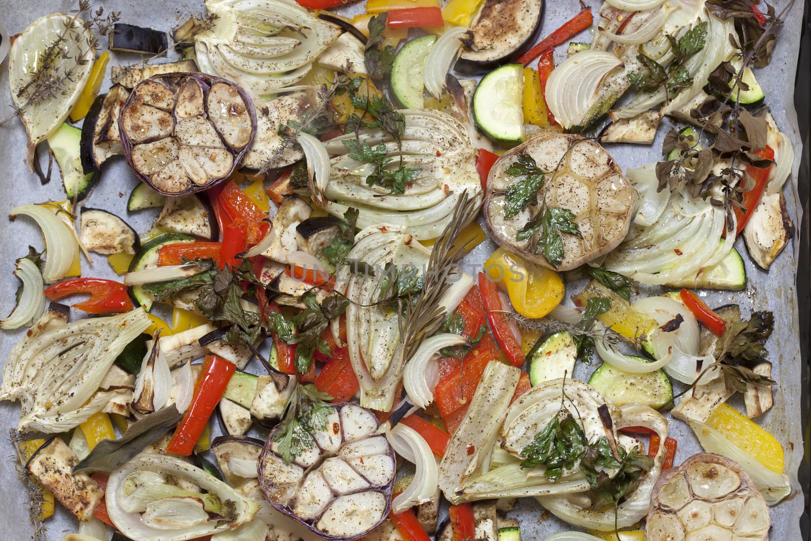 Oven baked summer vegetables by biitli