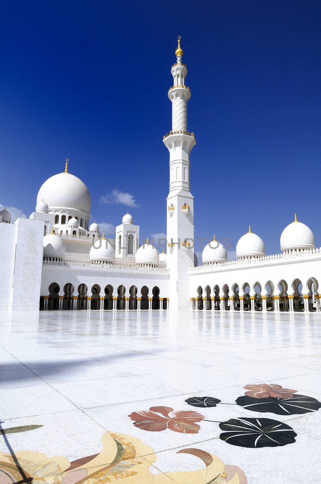 Sheikh Zayed Mosque in Abu Dhabi, United Arab Emirates