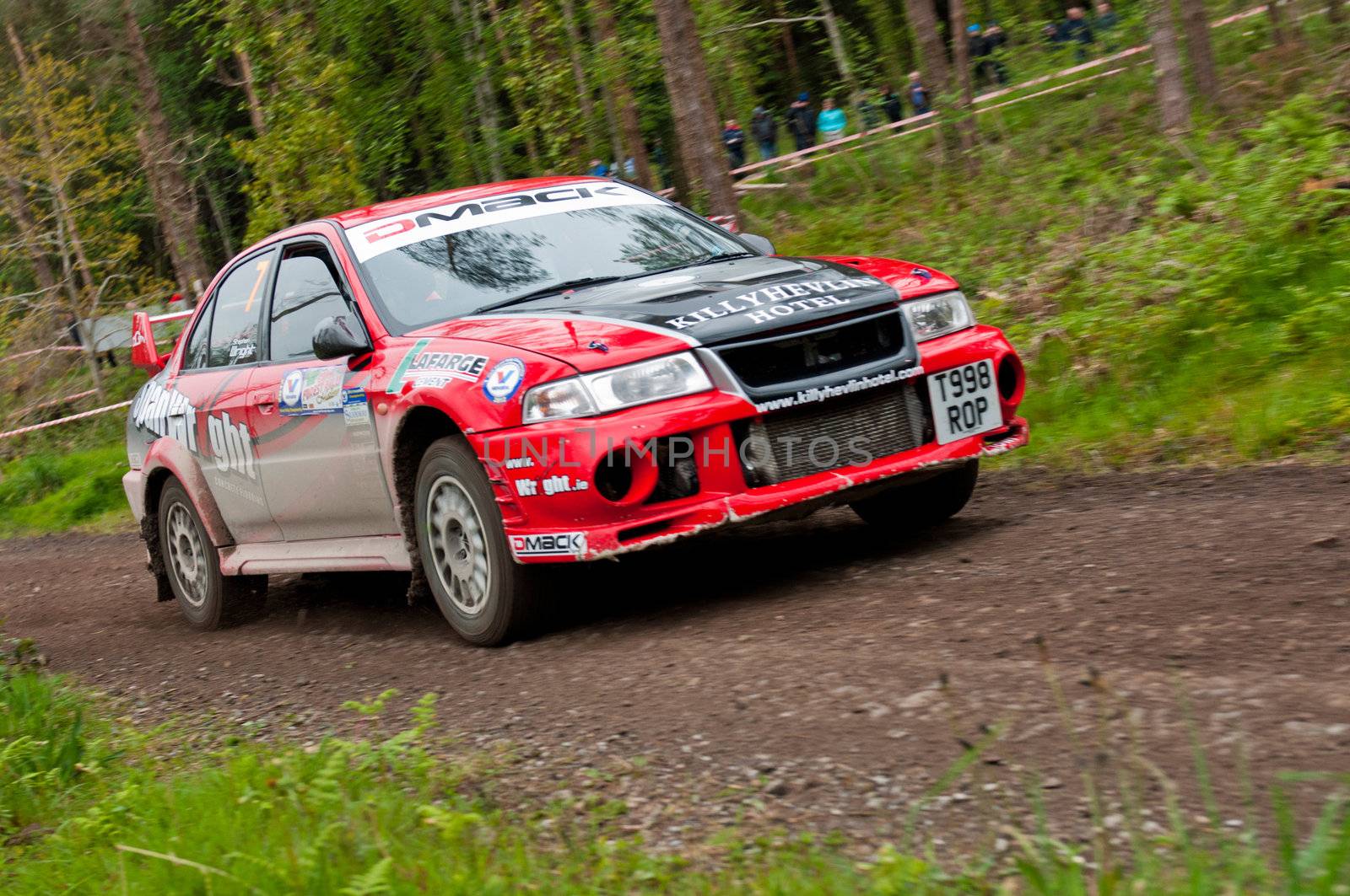 S. Wright driving Mitsubishi Evo by luissantos84