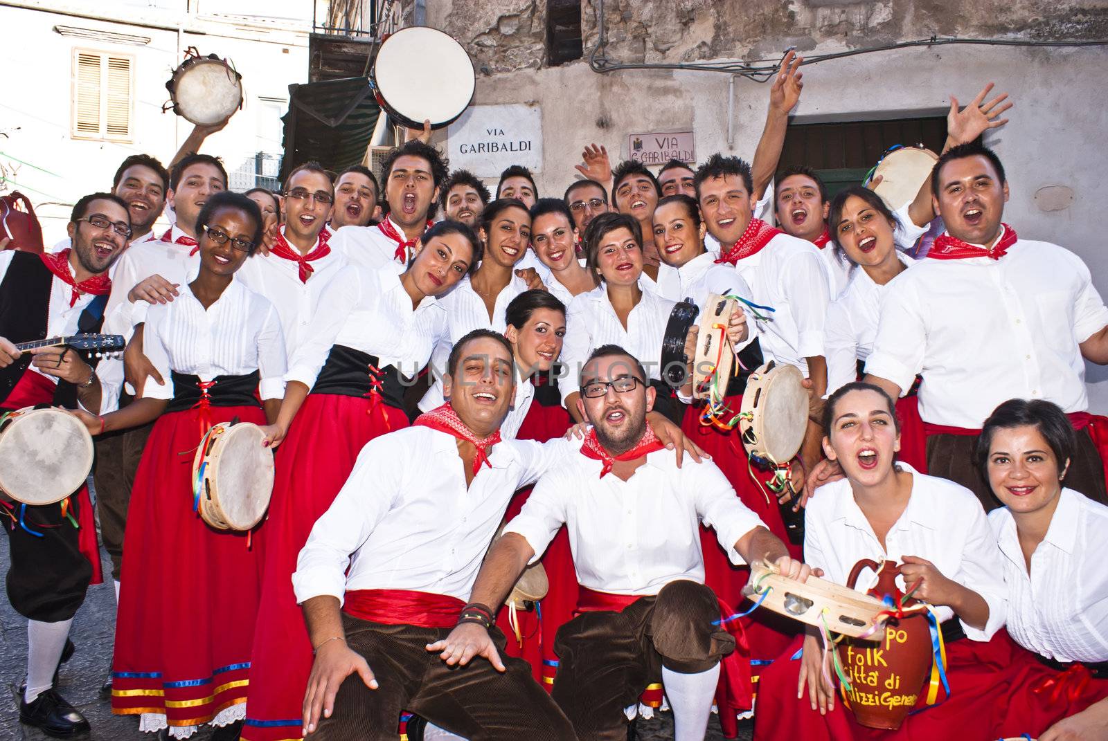 POLIZZI GENEROSA, SICILY - AUGUST 21: Sicilian folk group from Polizzi G. at the International "Festival of hazelnuts",dance and parade through the city: August 21, 2011 in Polizzi Generosa,Sicily, Italy
