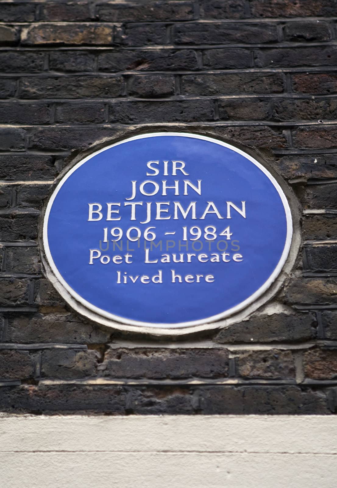 Sir John Betjeman Plaque in London by chrisdorney