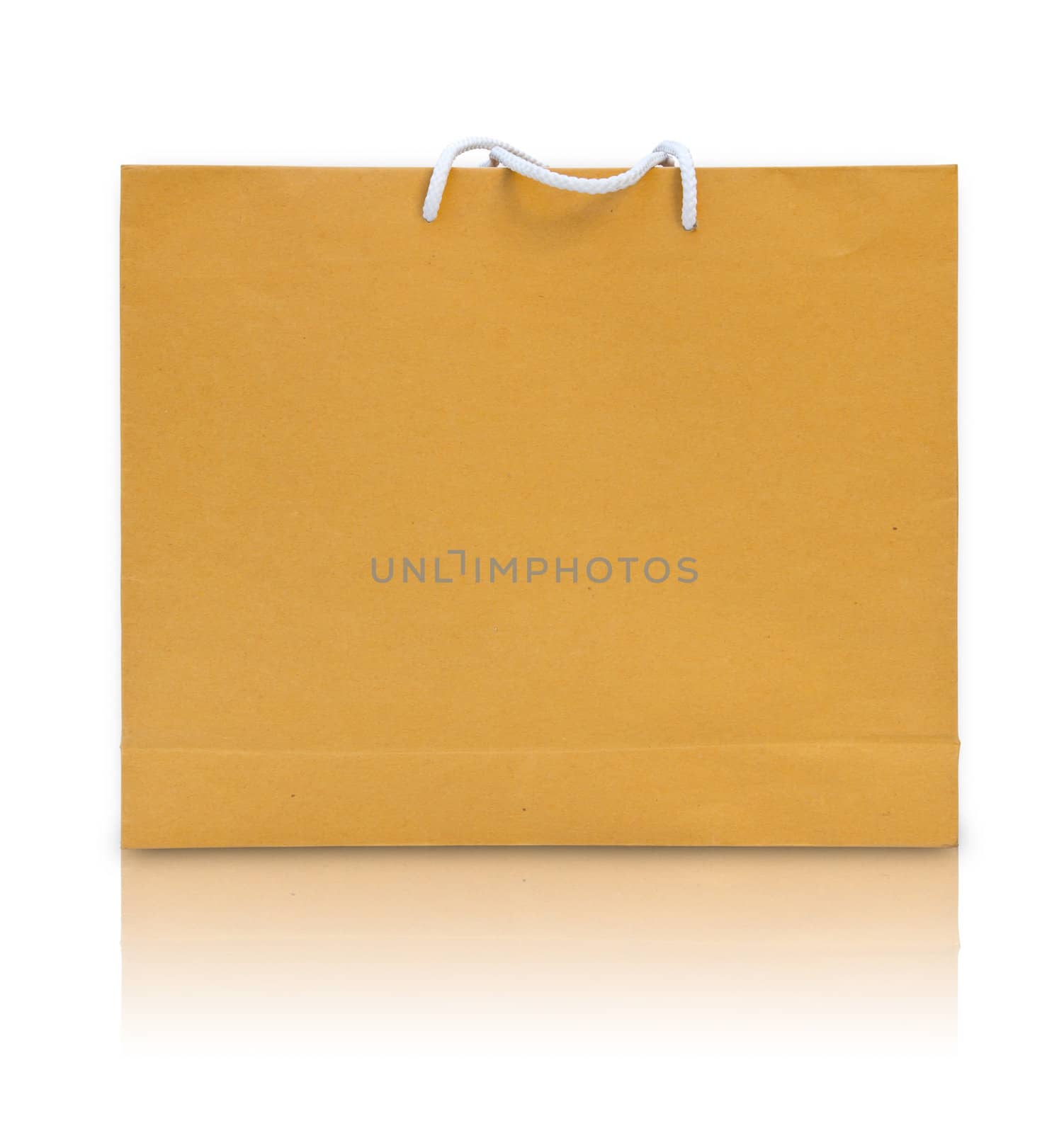 brown paper shopping bag isolated by tungphoto