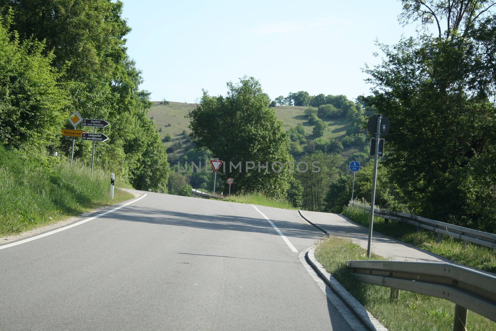 road into the village by photochecker