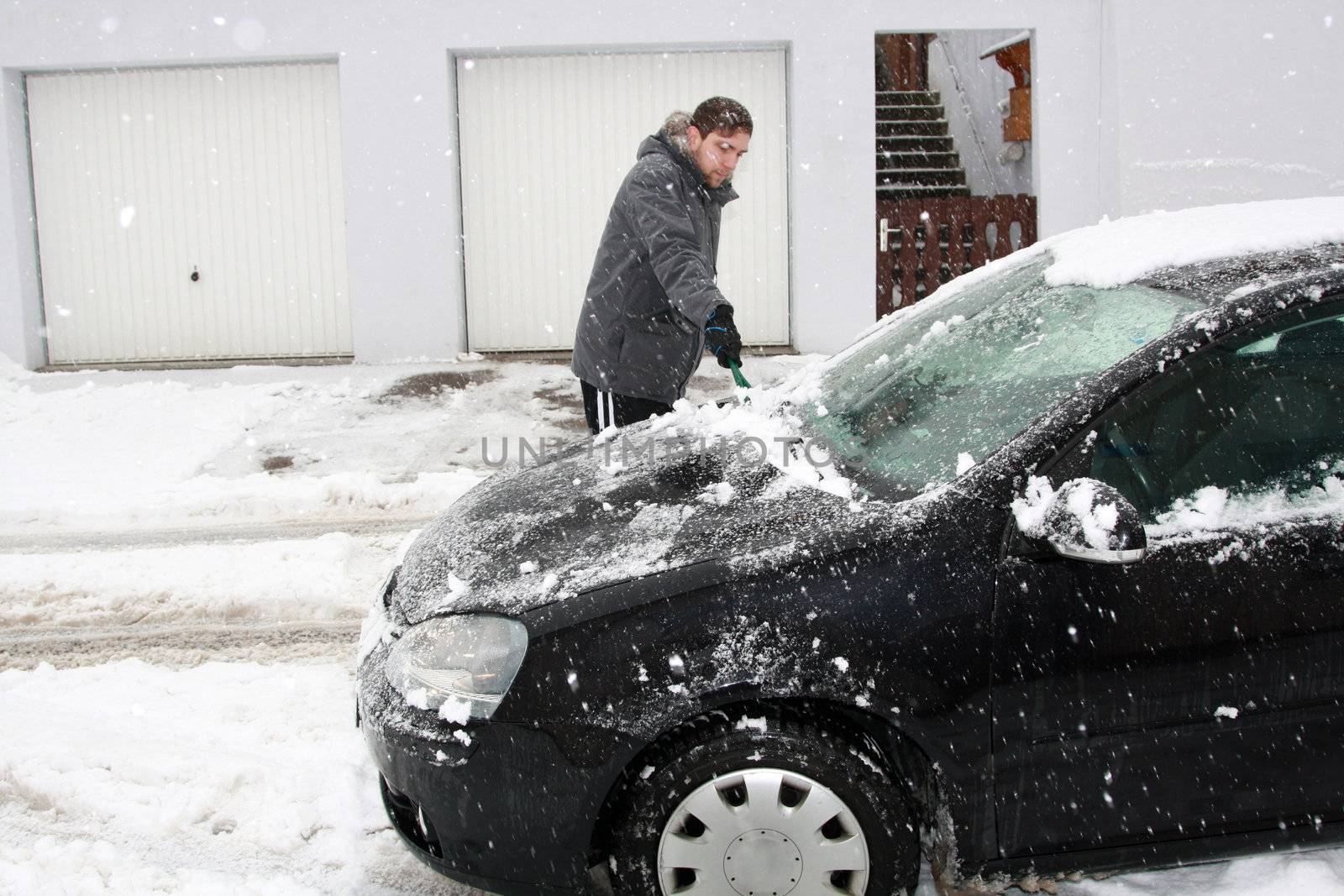 winter car - boy remove  by photochecker
