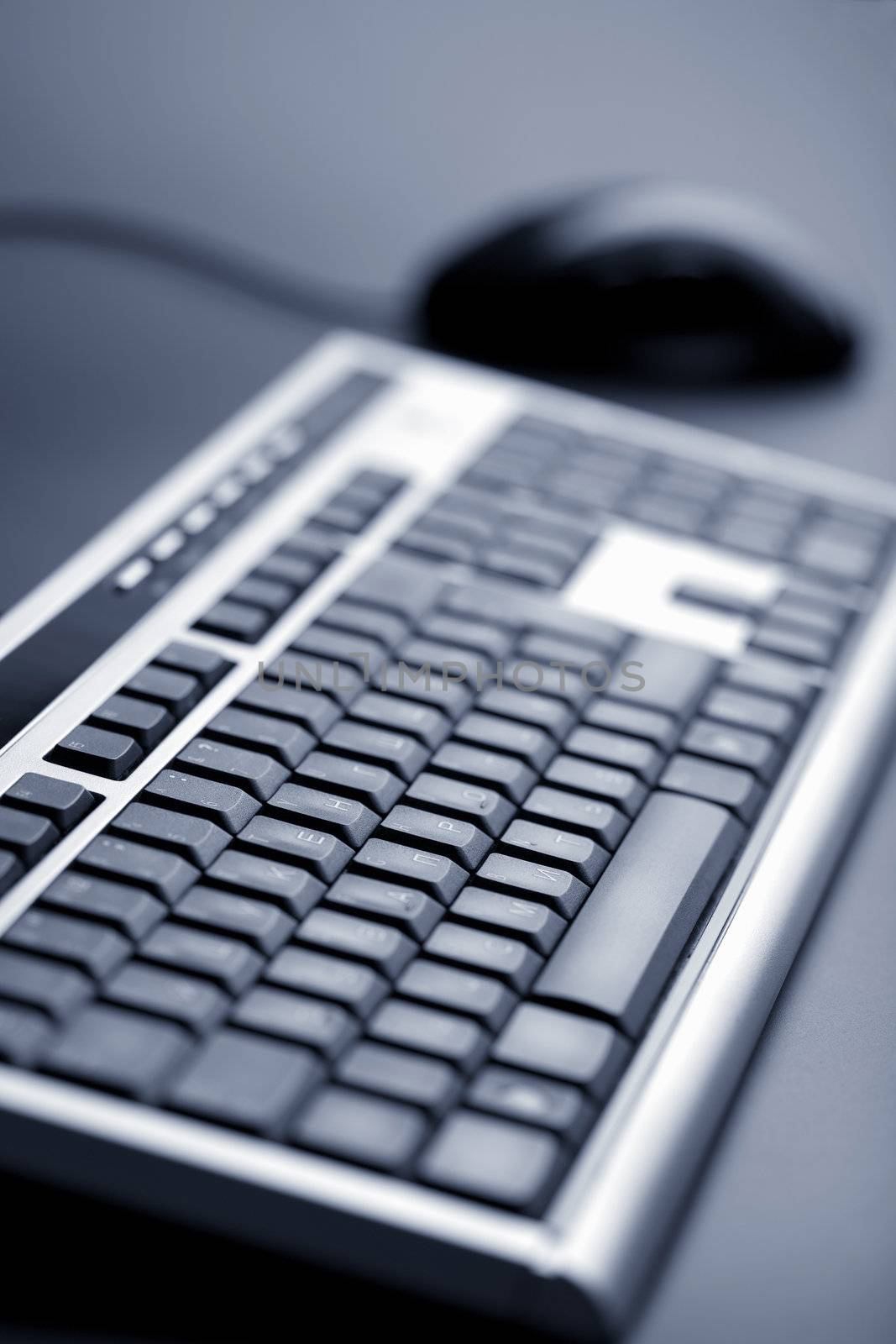 abstract keyboard and mouse (shallow DOF)