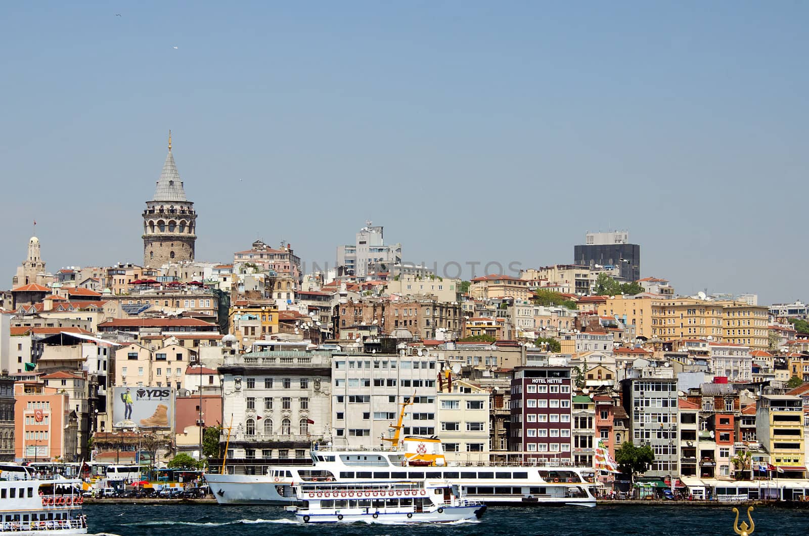 Galata in Istanbul by njaj