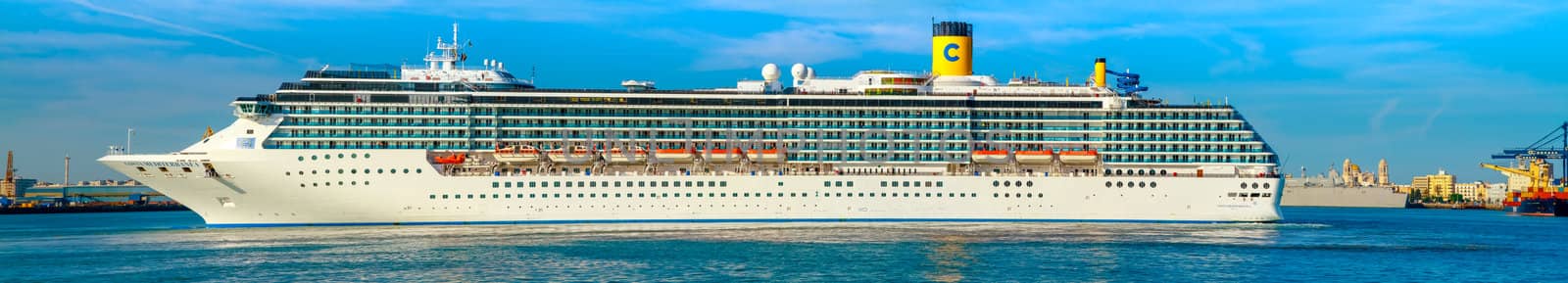 CADIZ, SPAIN - JUN 04: Grand-class cruise ship  Costa Mediterranea at the harbor of Cadiz on Jun 04, 2012 in Cadiz, Spain