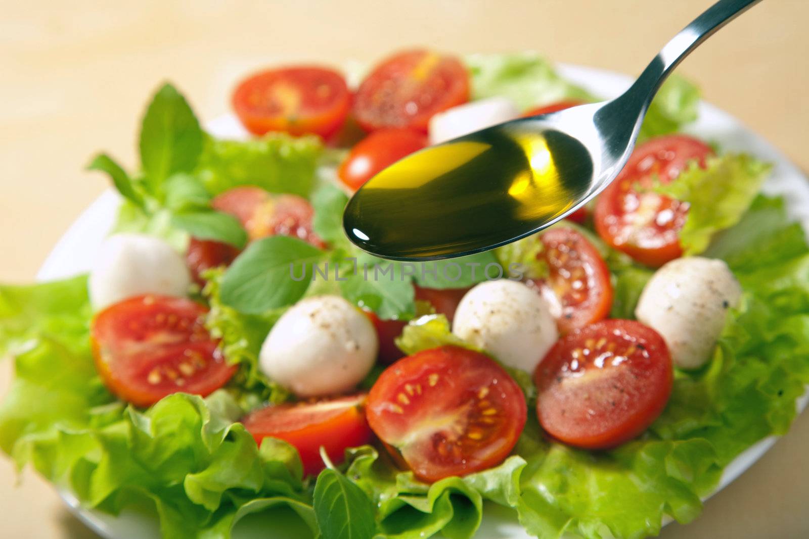 olive oil and salad
