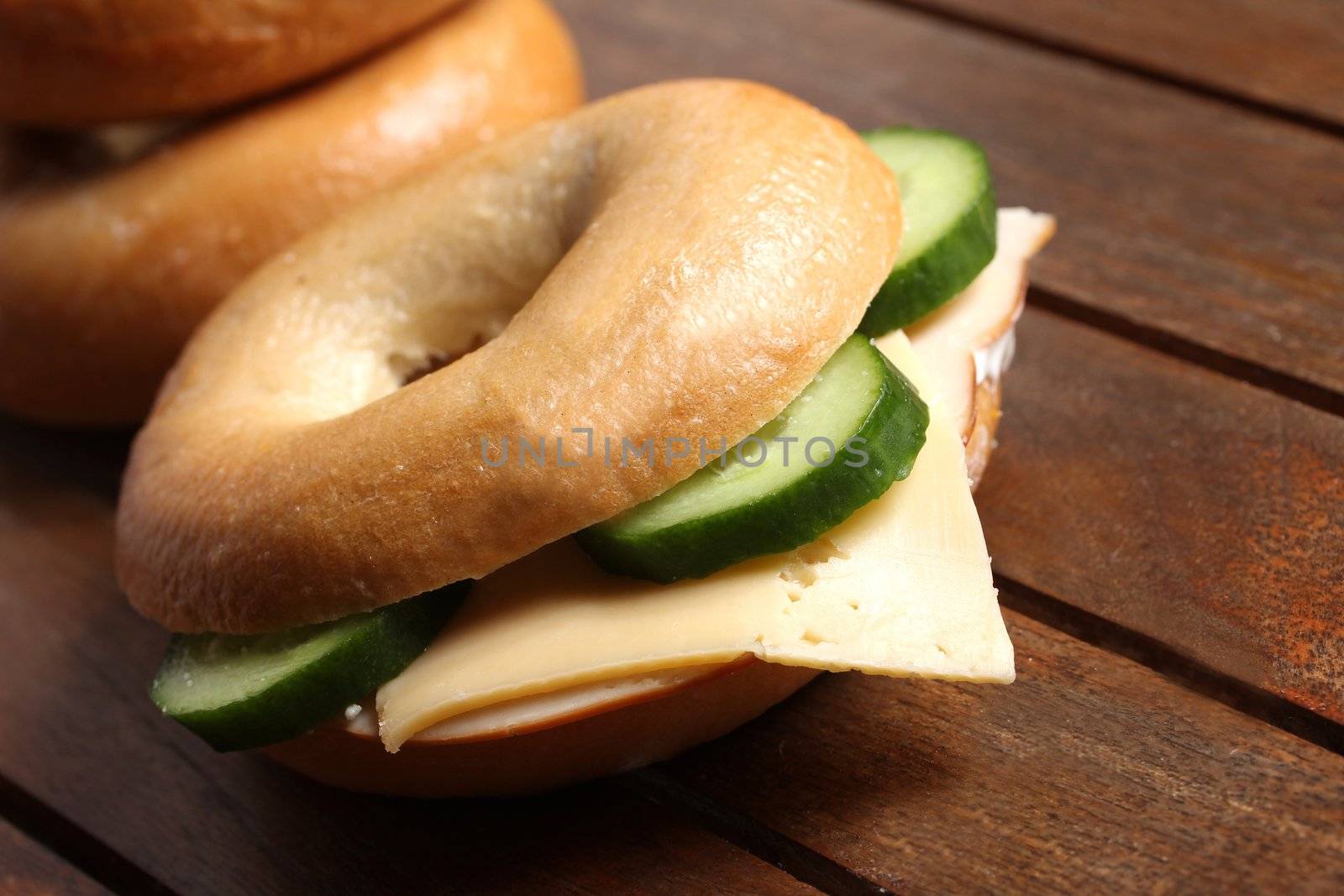 fresh cheese and ham bagel 