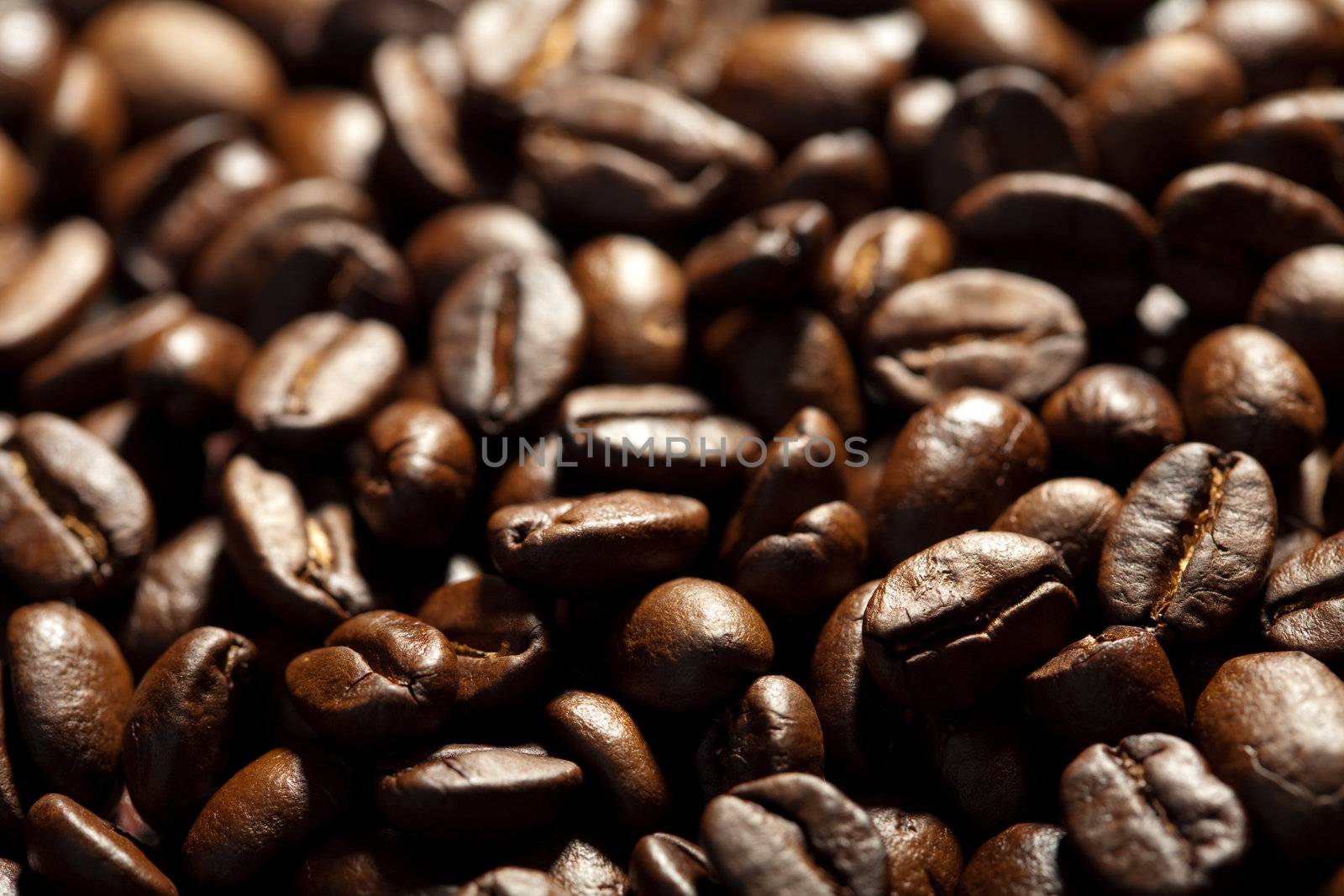 roasted coffee beans background
