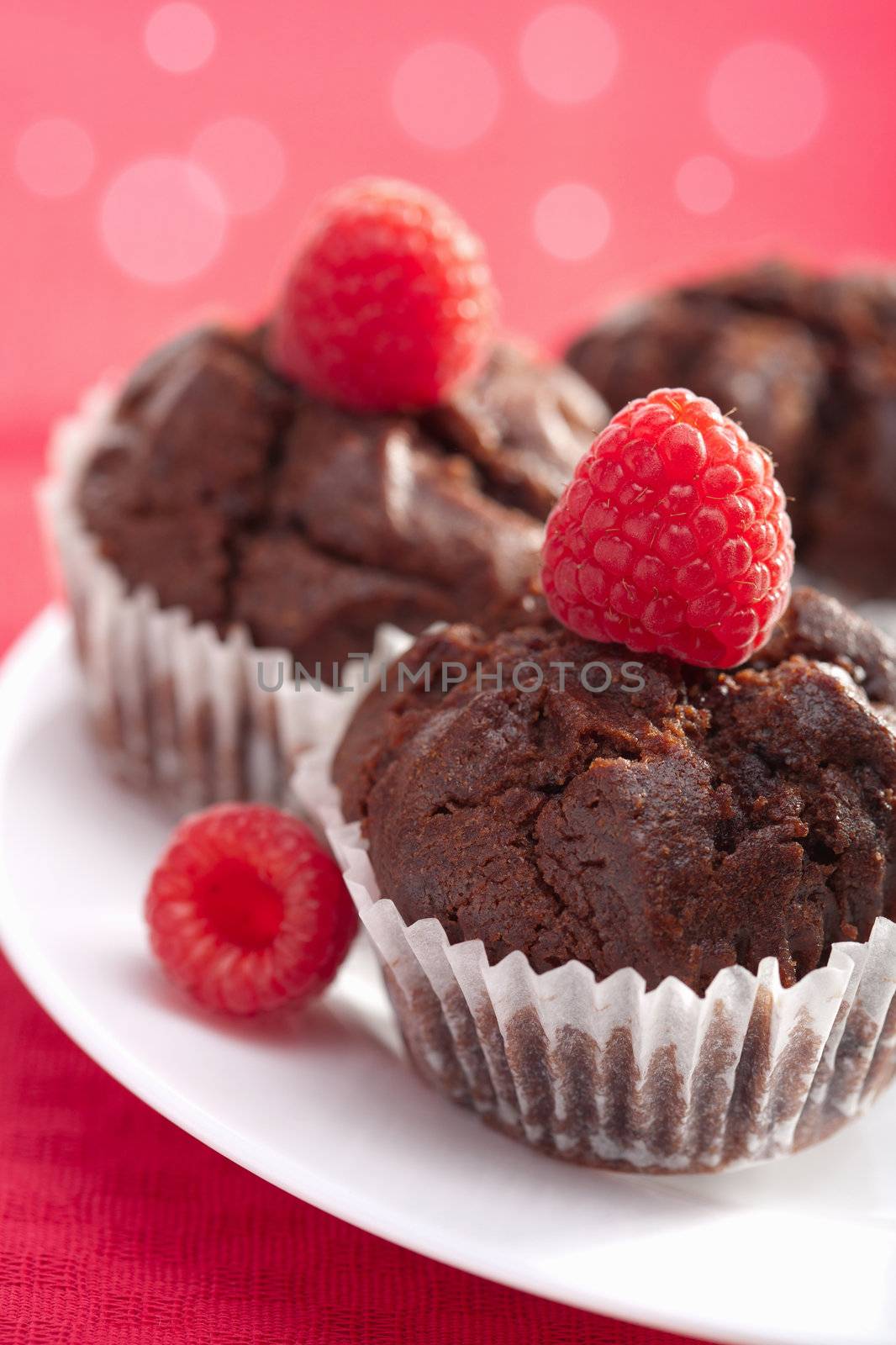 chocolate muffins with raspberry