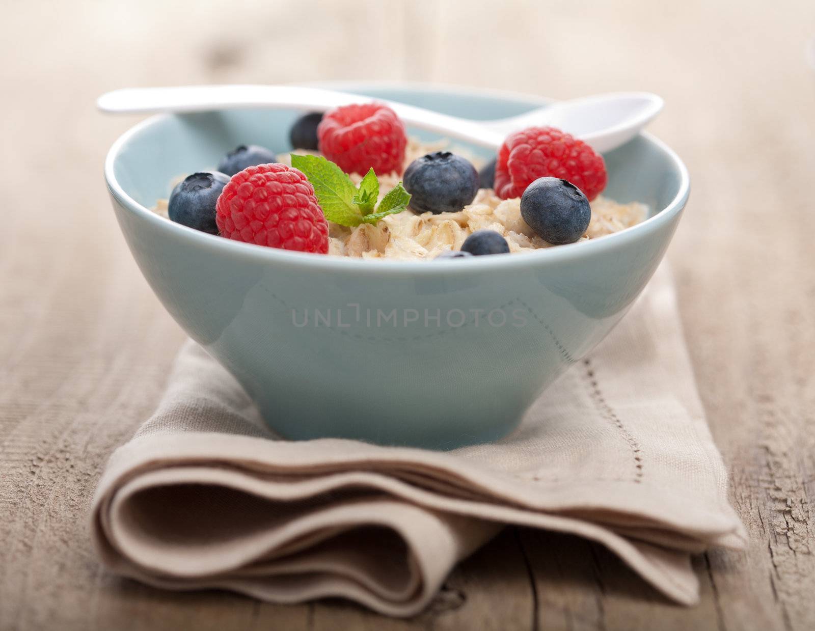 porridge with fresh berries 