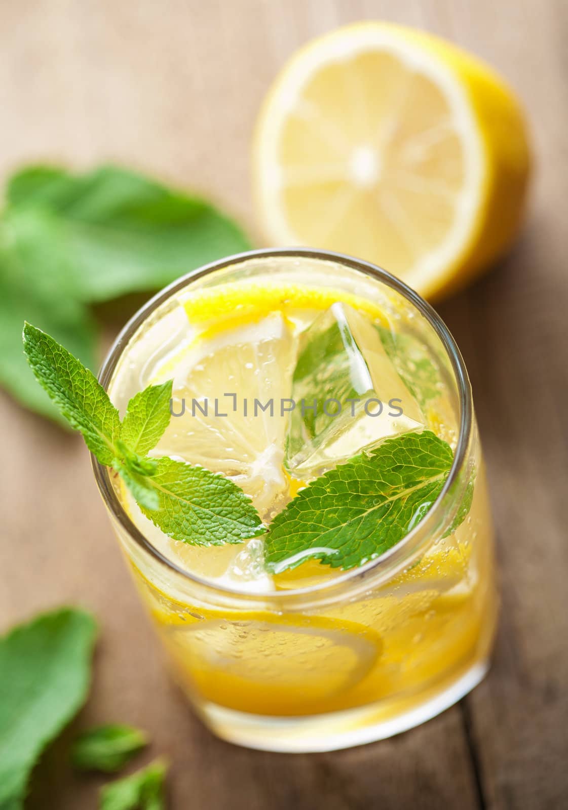 fresh lemonade 