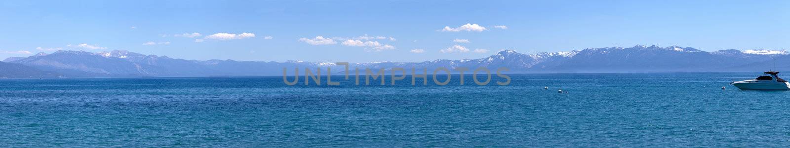 Lake Tahoe scenic beauty panorama, California.