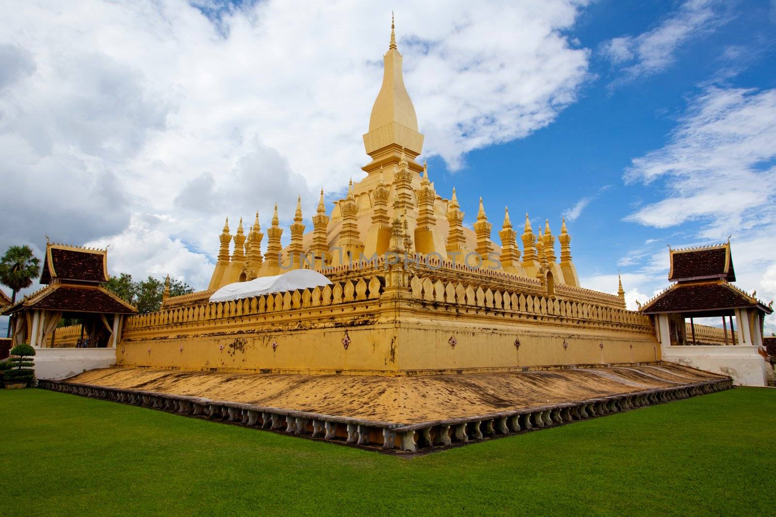 Golden pagada in Wat Pha-That Luang, Vientiane, Laos