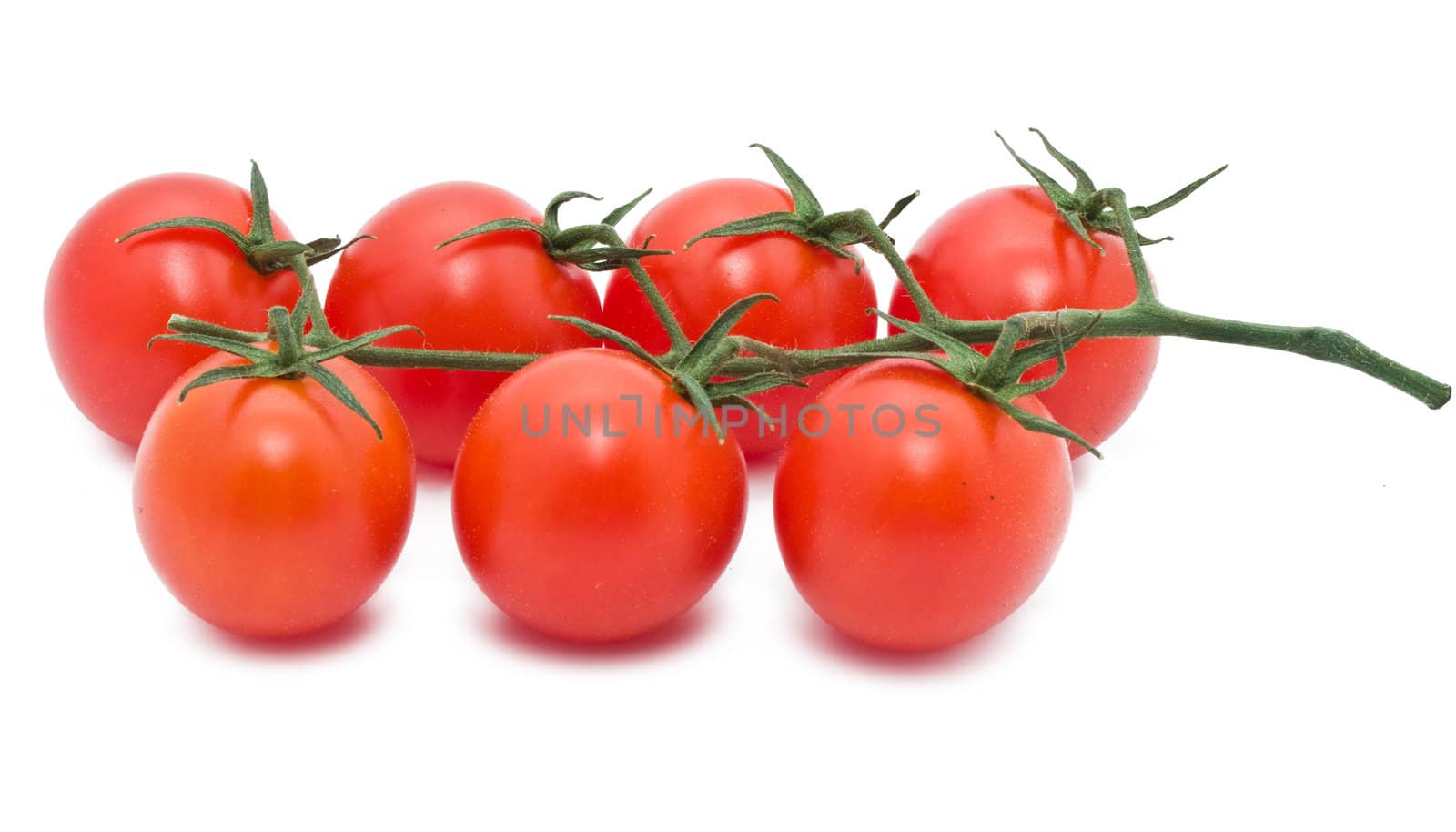 Fresh tomatoes isolated on whtie background