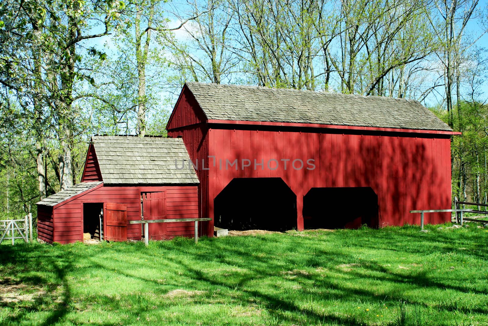 A Old wooden red barn