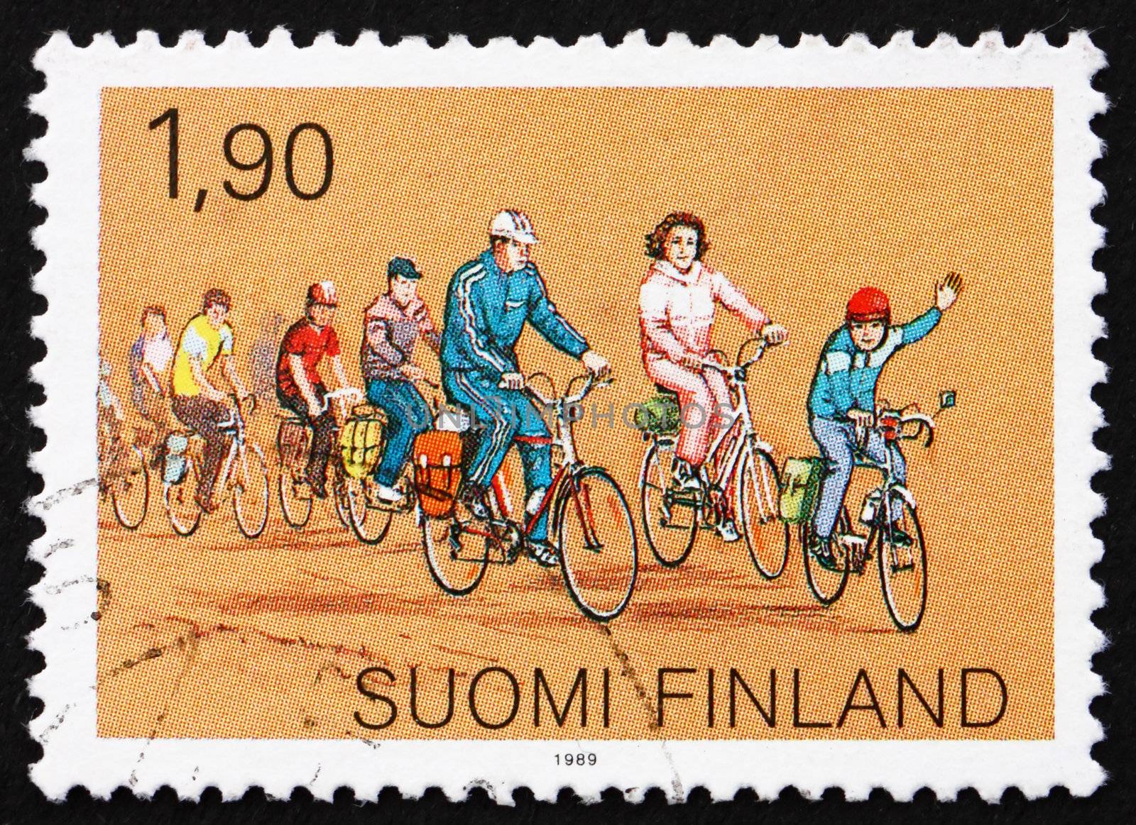 FINLAND - CIRCA 1989: a stamp printed in the Finland shows Cycling, Sports for the Family, circa 1989
