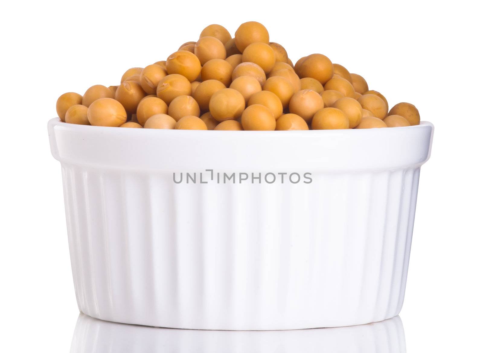 soybean isolated on white background by heinteh