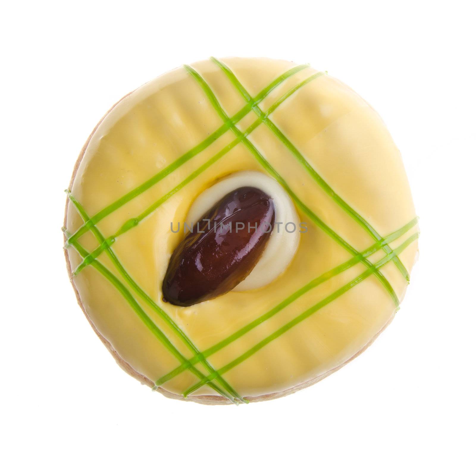 donut isolated on white background by heinteh