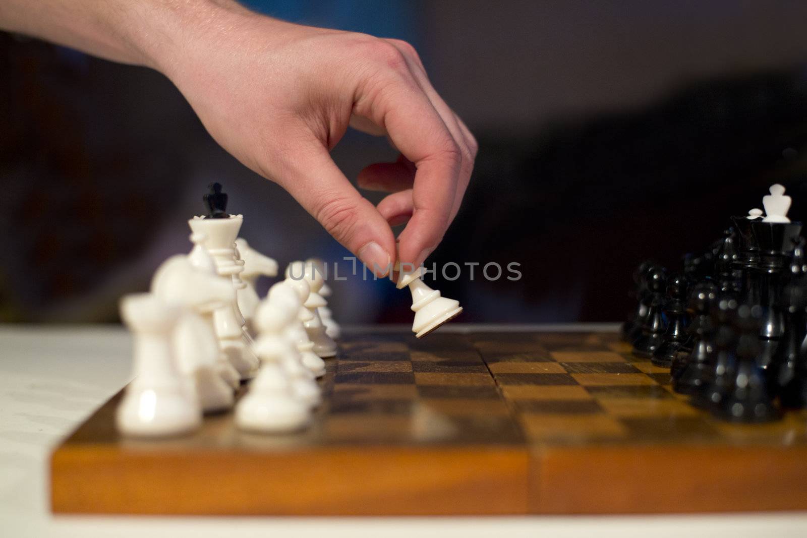 Player make move with white pawn on board