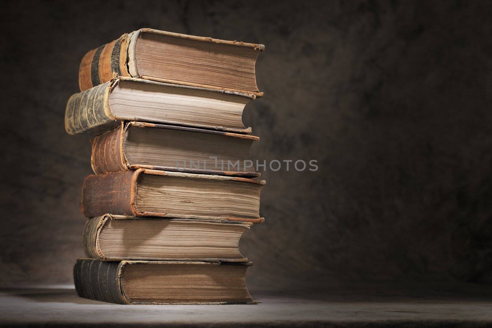 Old knowledge by Stocksnapper
