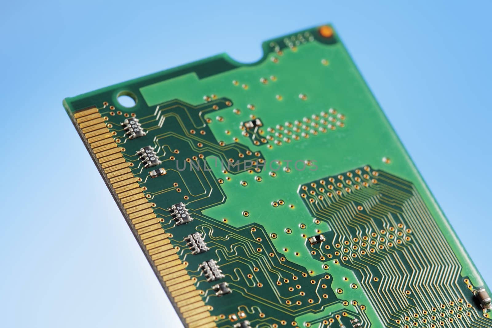 Backside of a SO-DIMM memory module circuit board