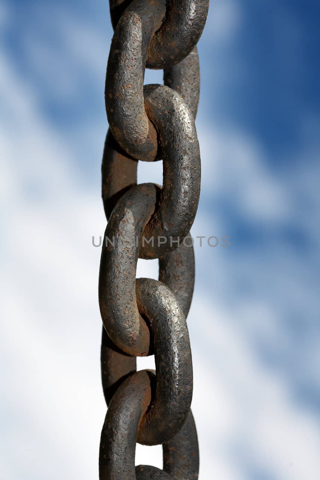 Rusty but strong chain