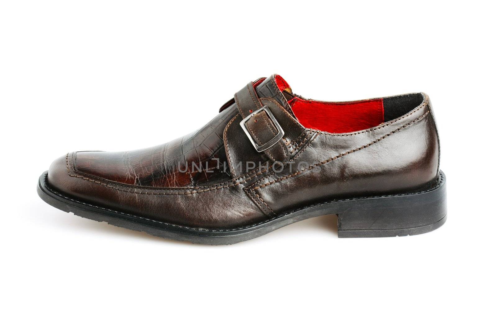 Men's shoe with faux crocodile leather effect