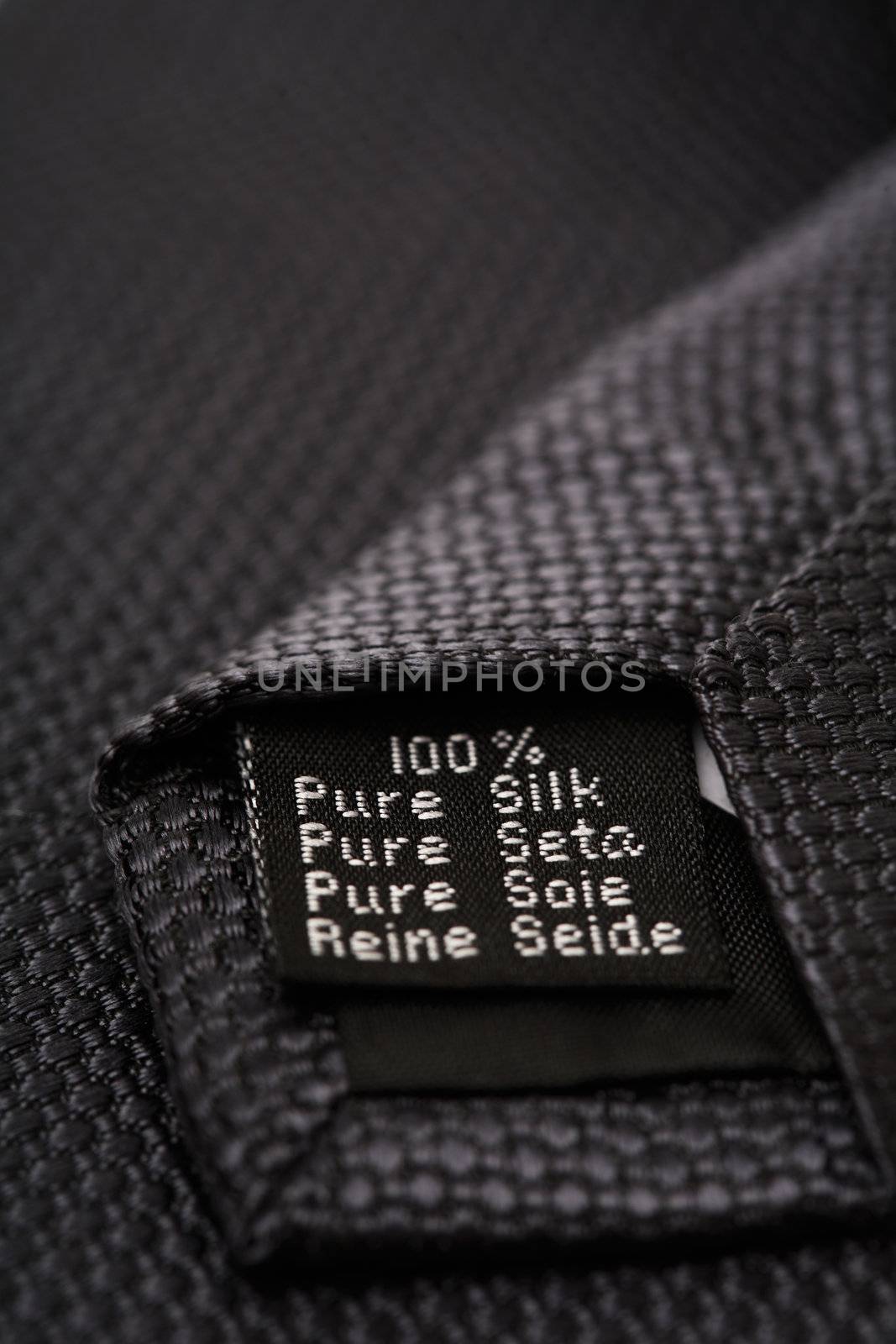 Tie, 100% pure silk label