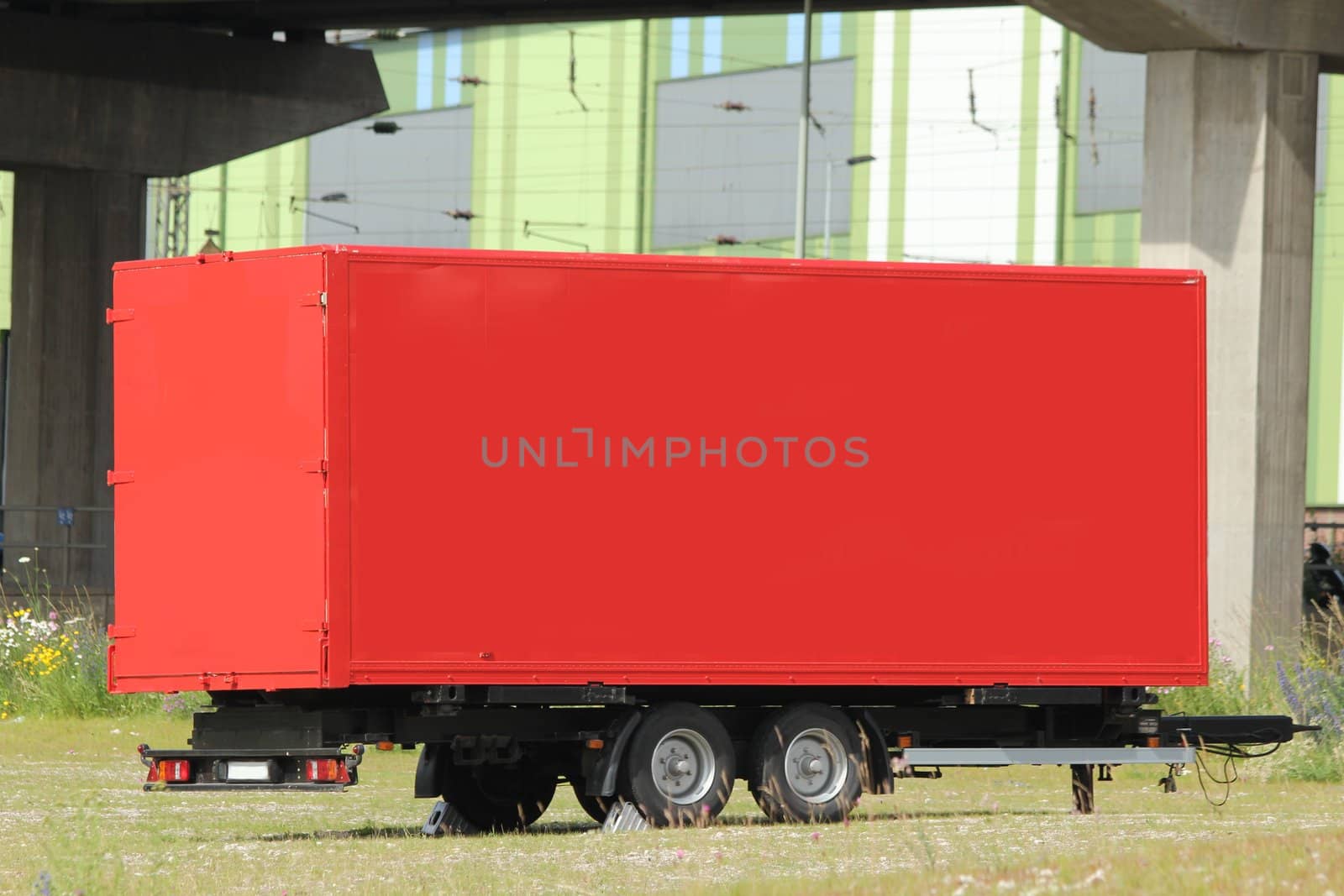 plain red truck trailer