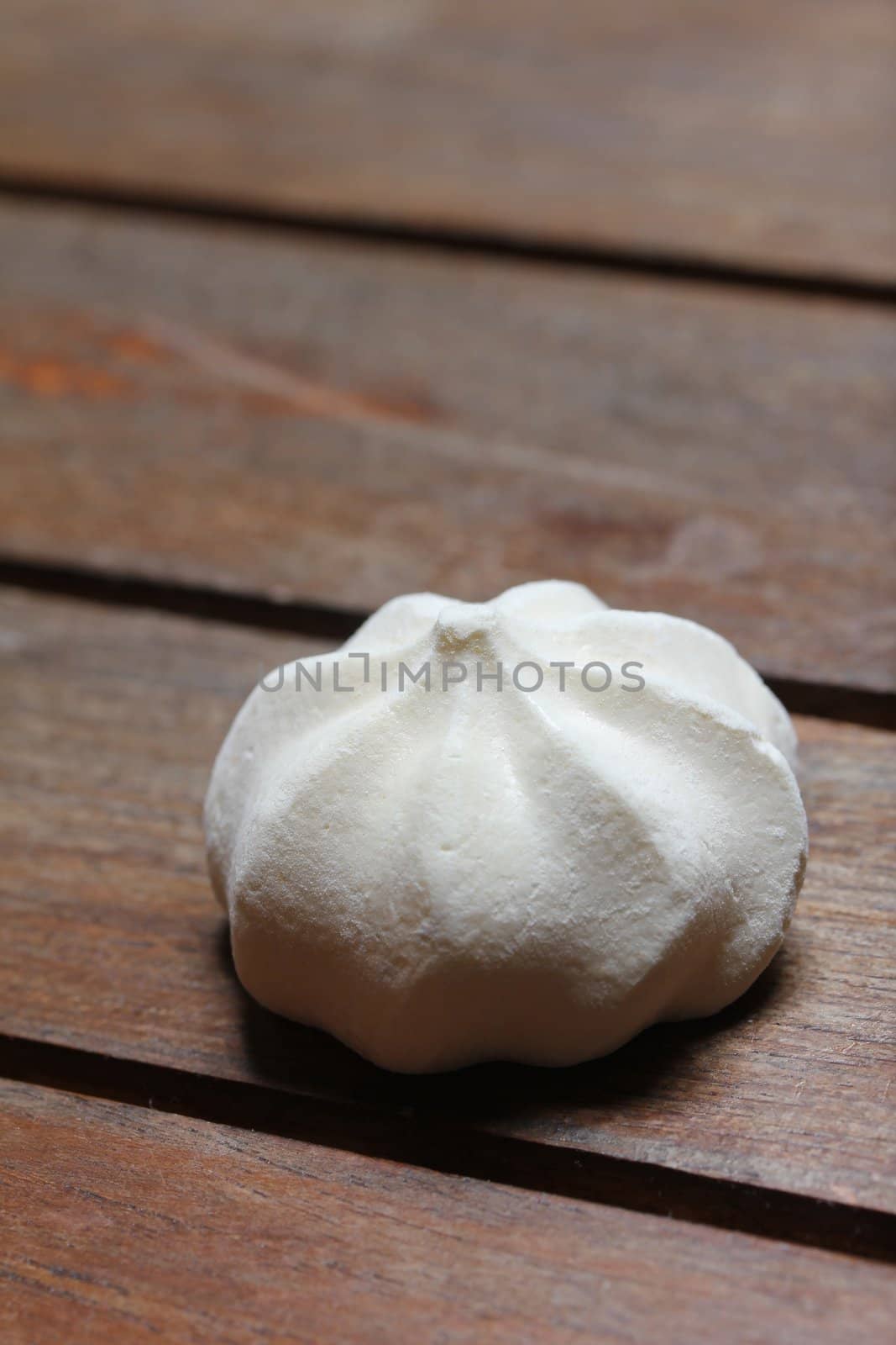 mini meringue