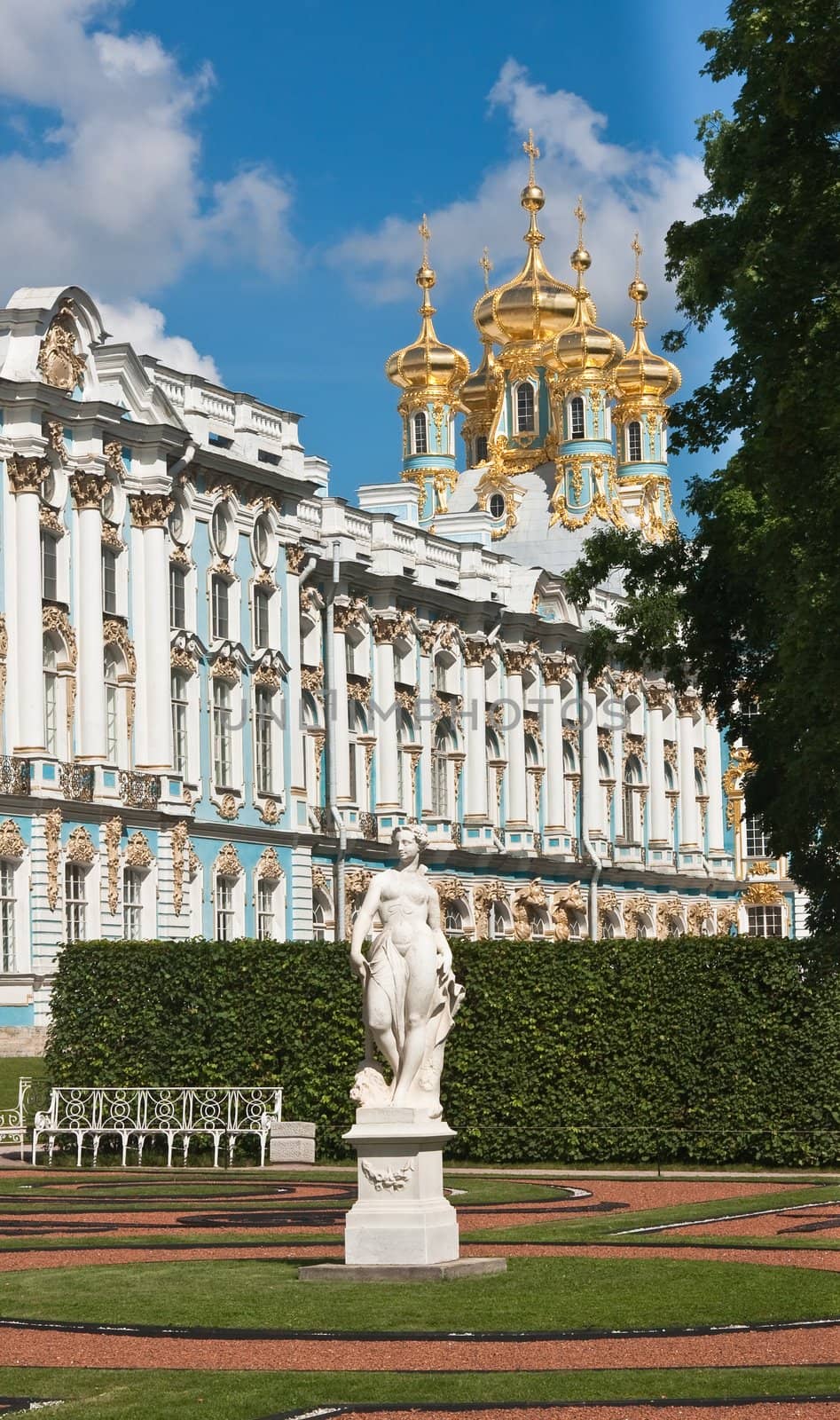 The Catherine Palace, located in the town of Tsarskoye Selo (Pus by nikolpetr