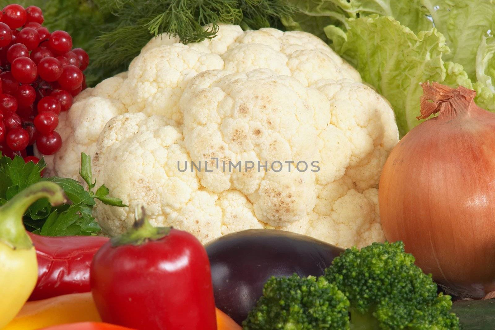An image of cauliflower amongst vegetables