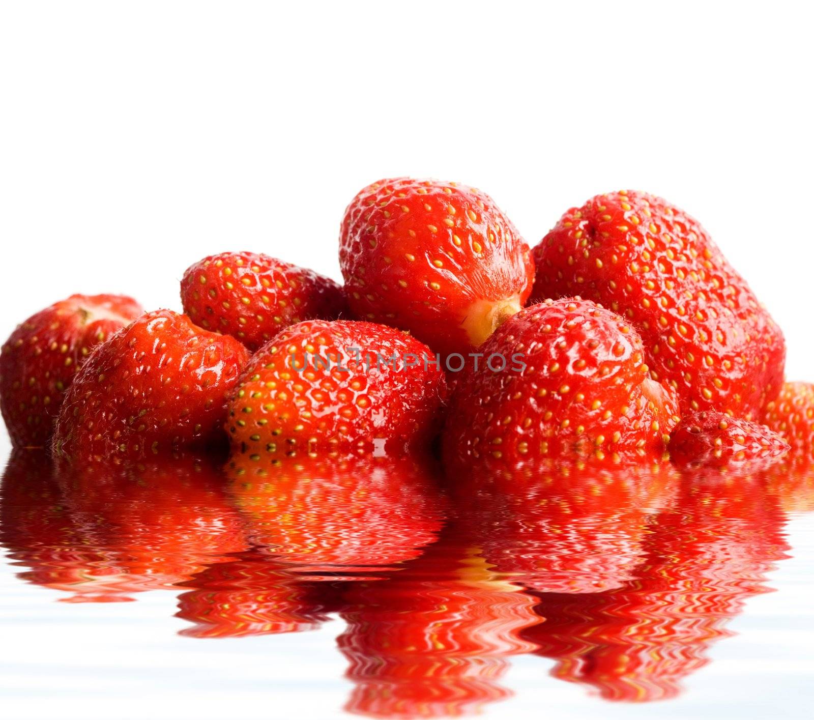 Big berries by velkol