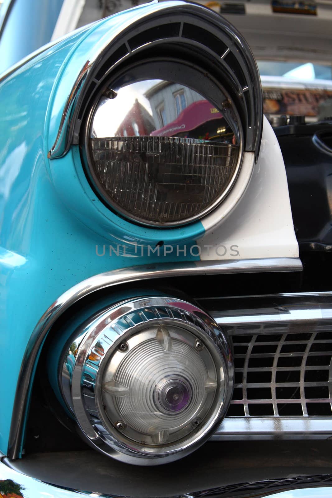 headlights on a classic vintage automobile