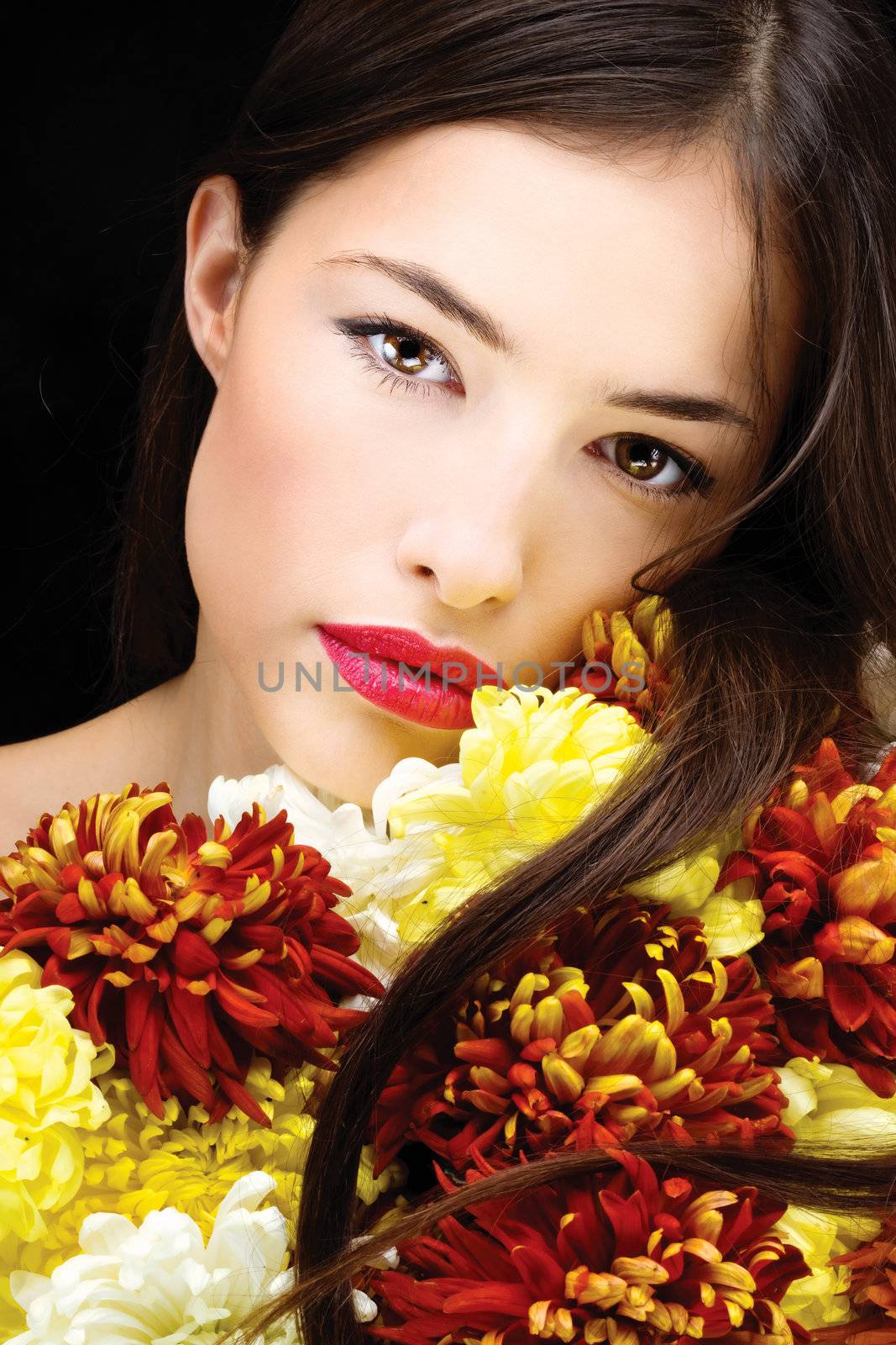 Pretty black hair woman with flowers