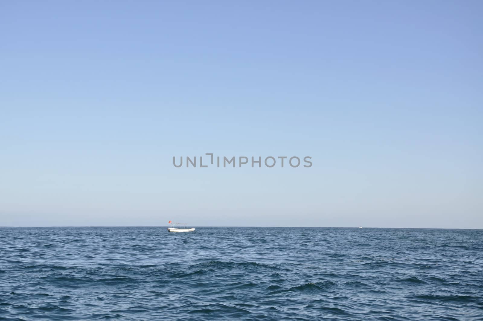 A boat sailing in the Indian Ocean by kdreams02