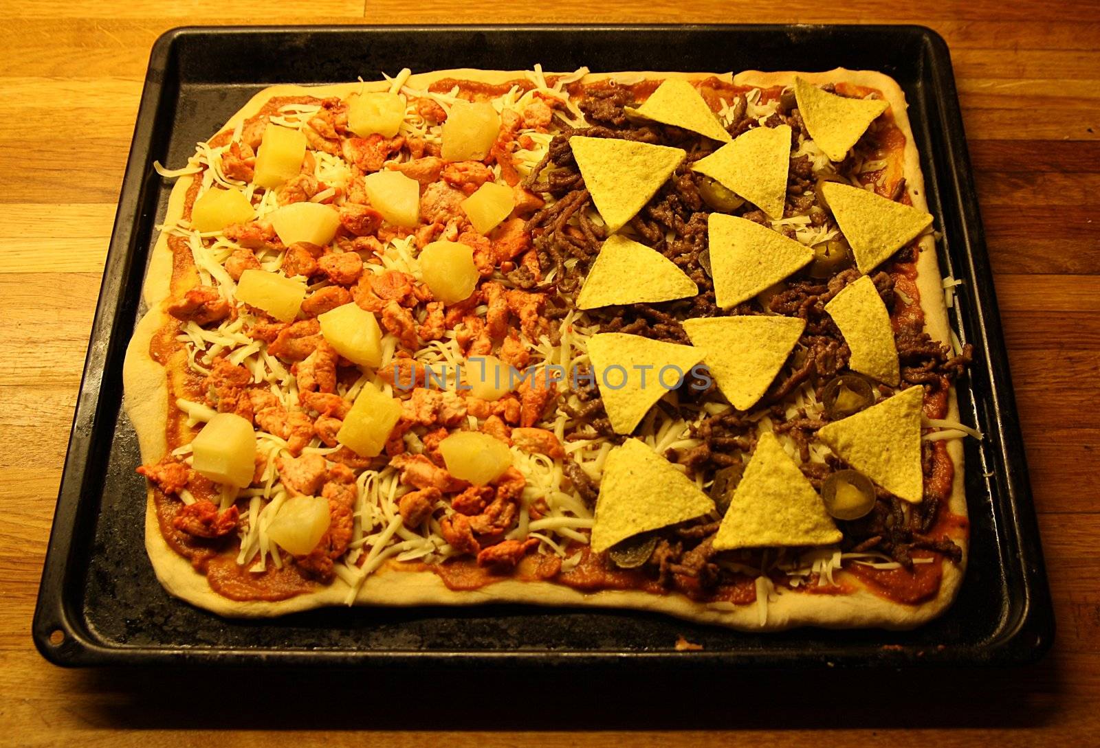 Taco, chicken and meat pizza by sundaune