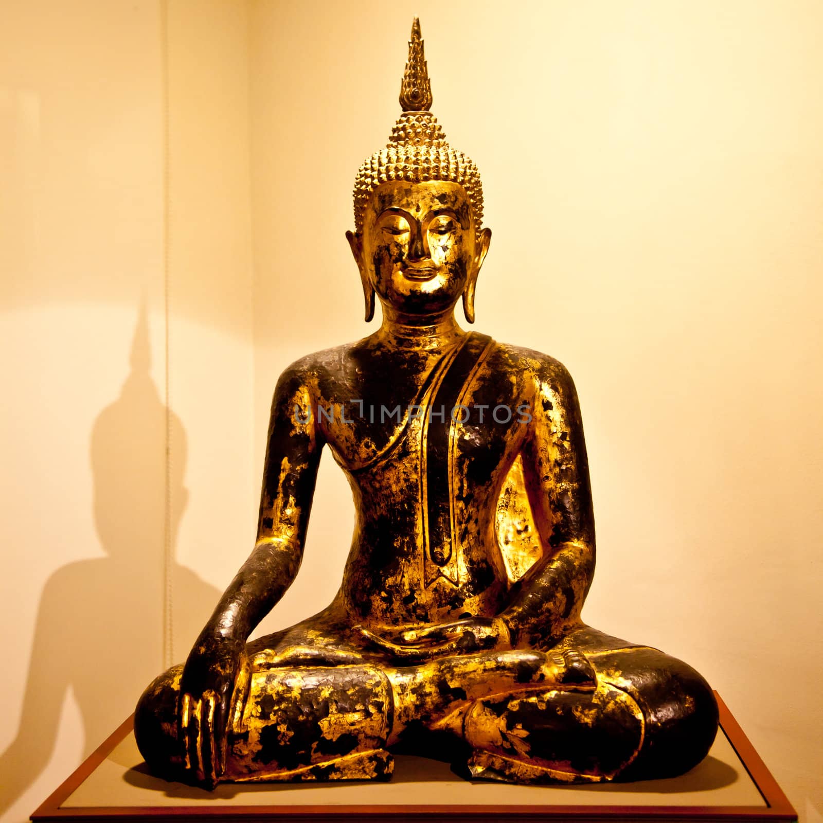 Iconic image of a classical Buddha figure