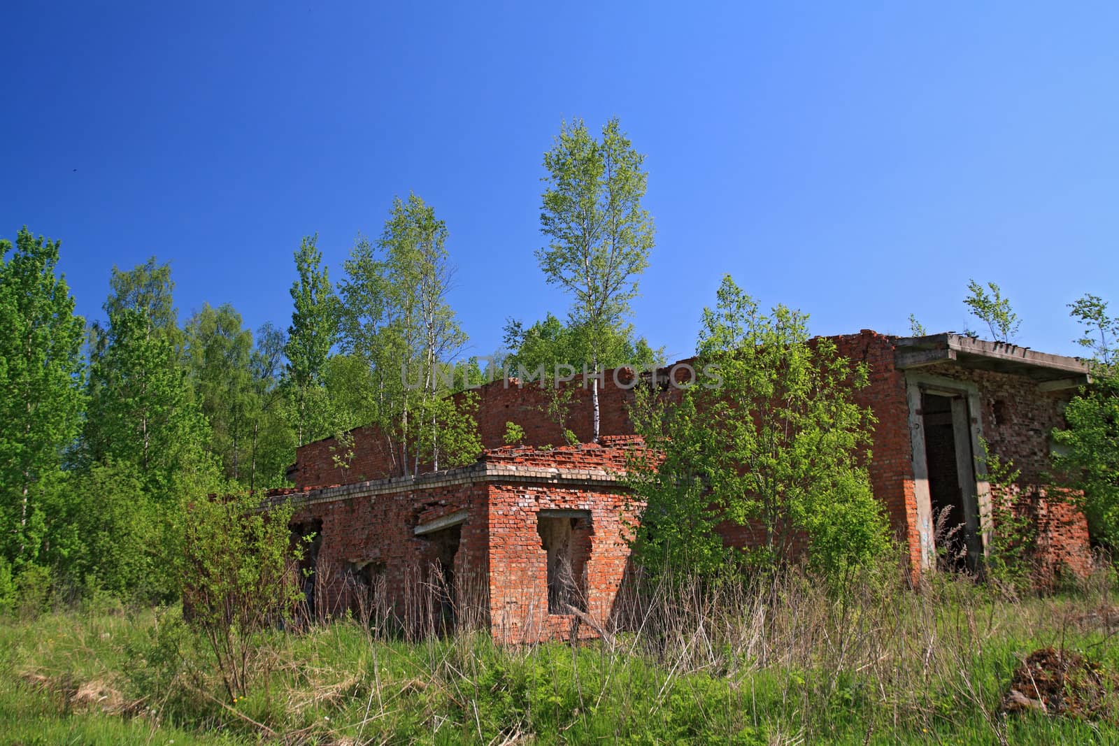 old destroyed brick building by basel101658