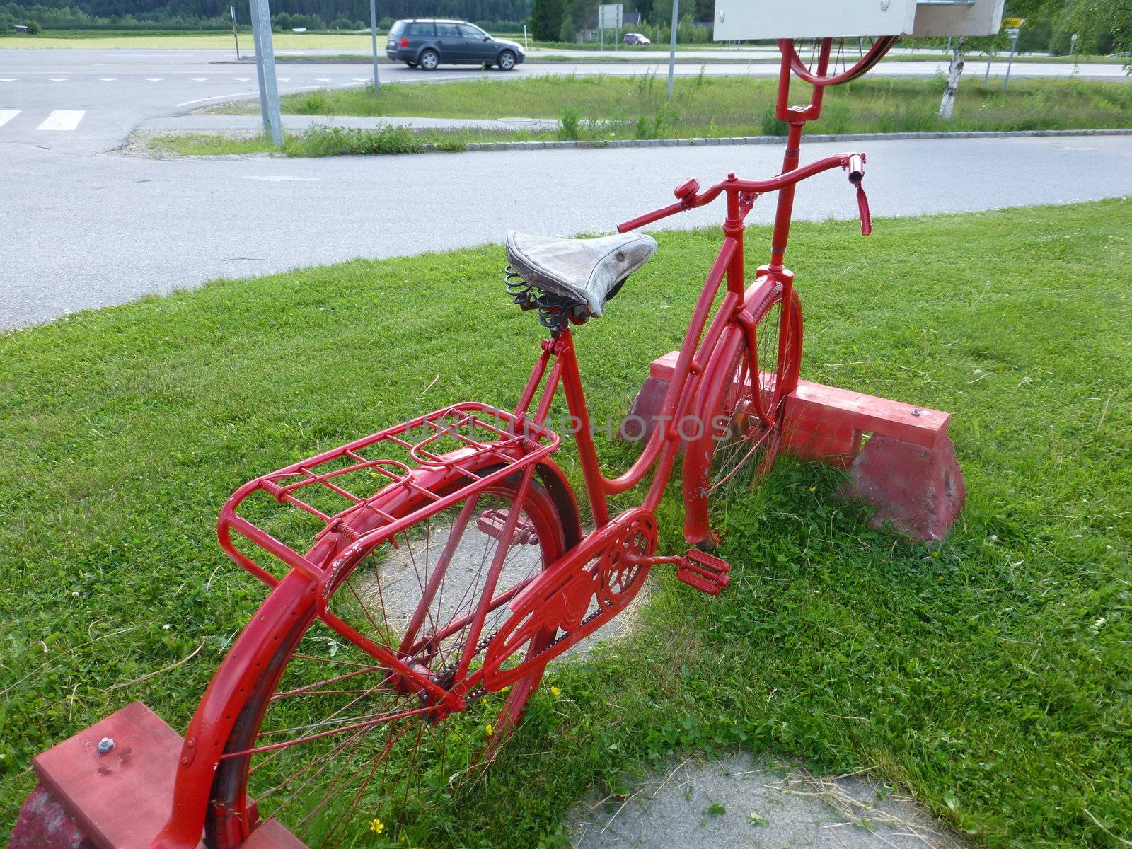 Bicycle on a stand in Alvdal, Norway