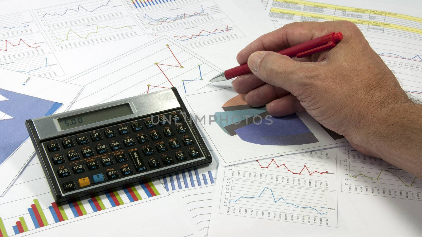data graphics analysis in colors on a table