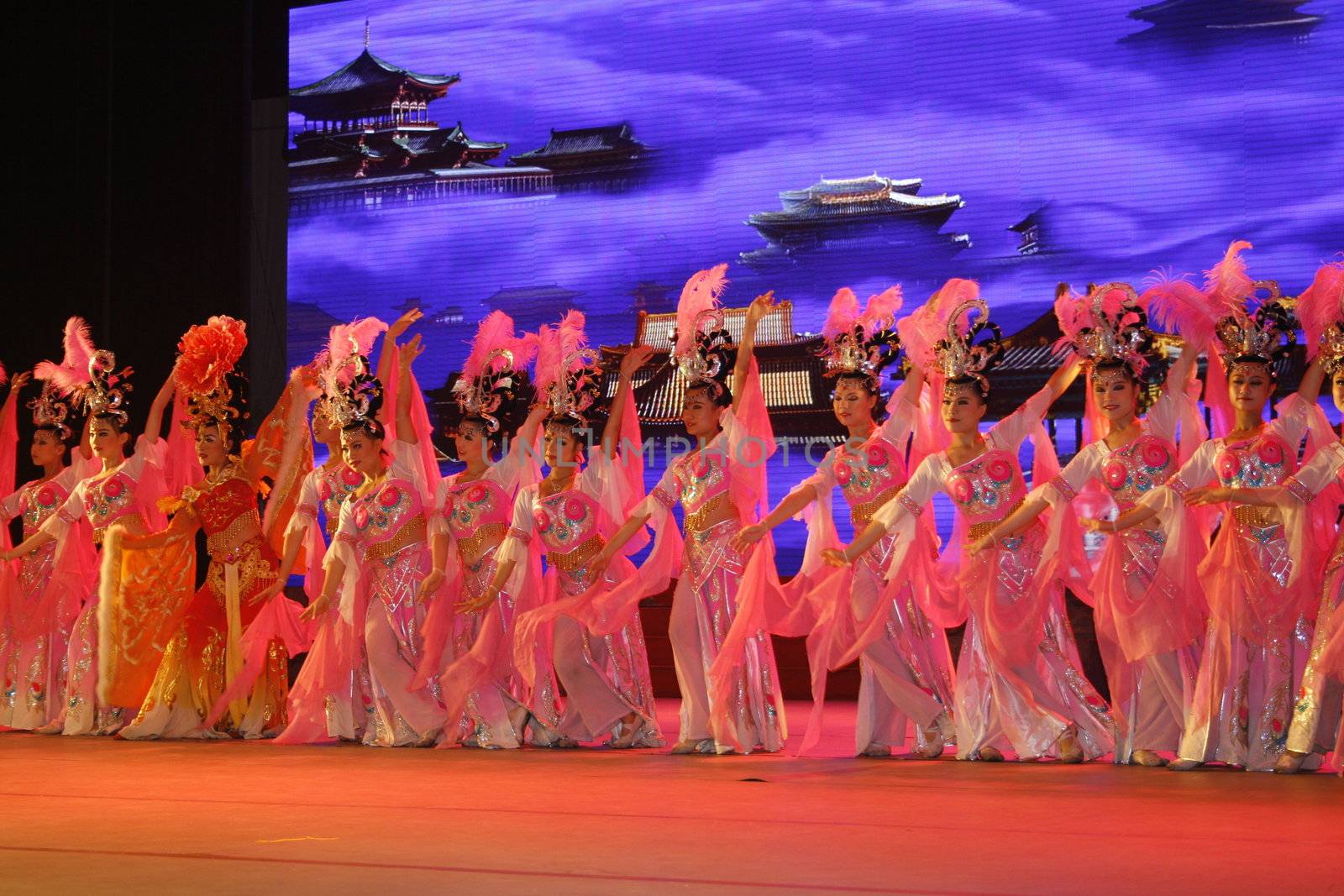 theatre in Xian by koep