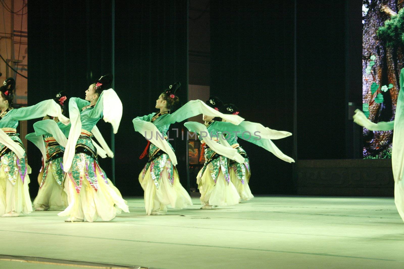 theatre in Xian by koep