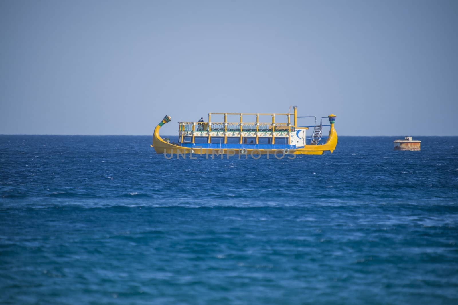 funny boat on the red sea by steirus